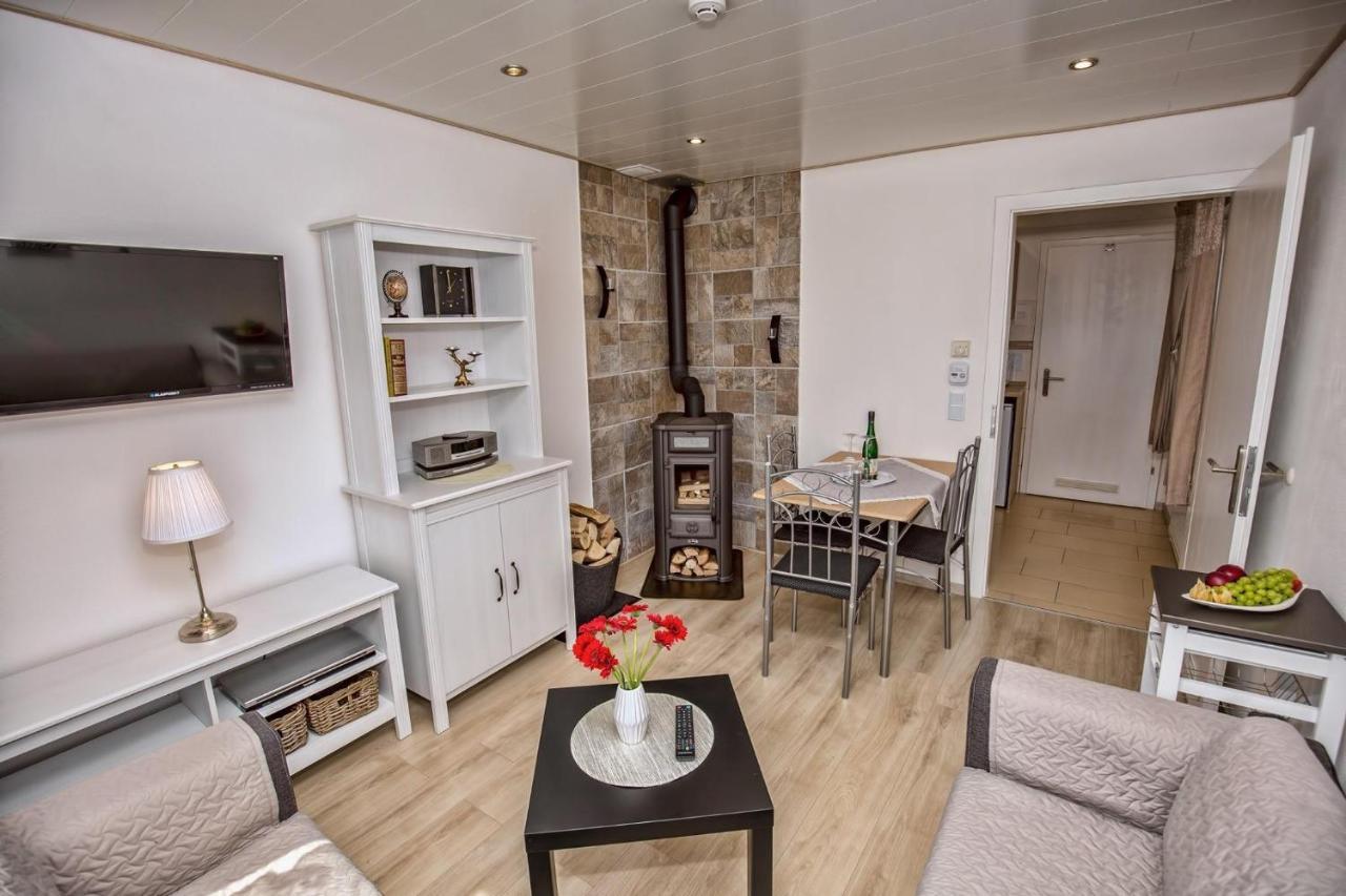 Ferienhaus Therese Kobern-Gondorf Bagian luar foto